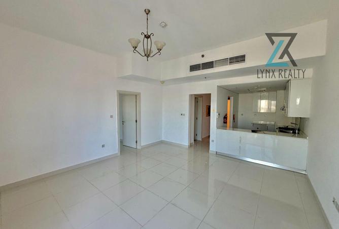 111410463 - Property Image 3