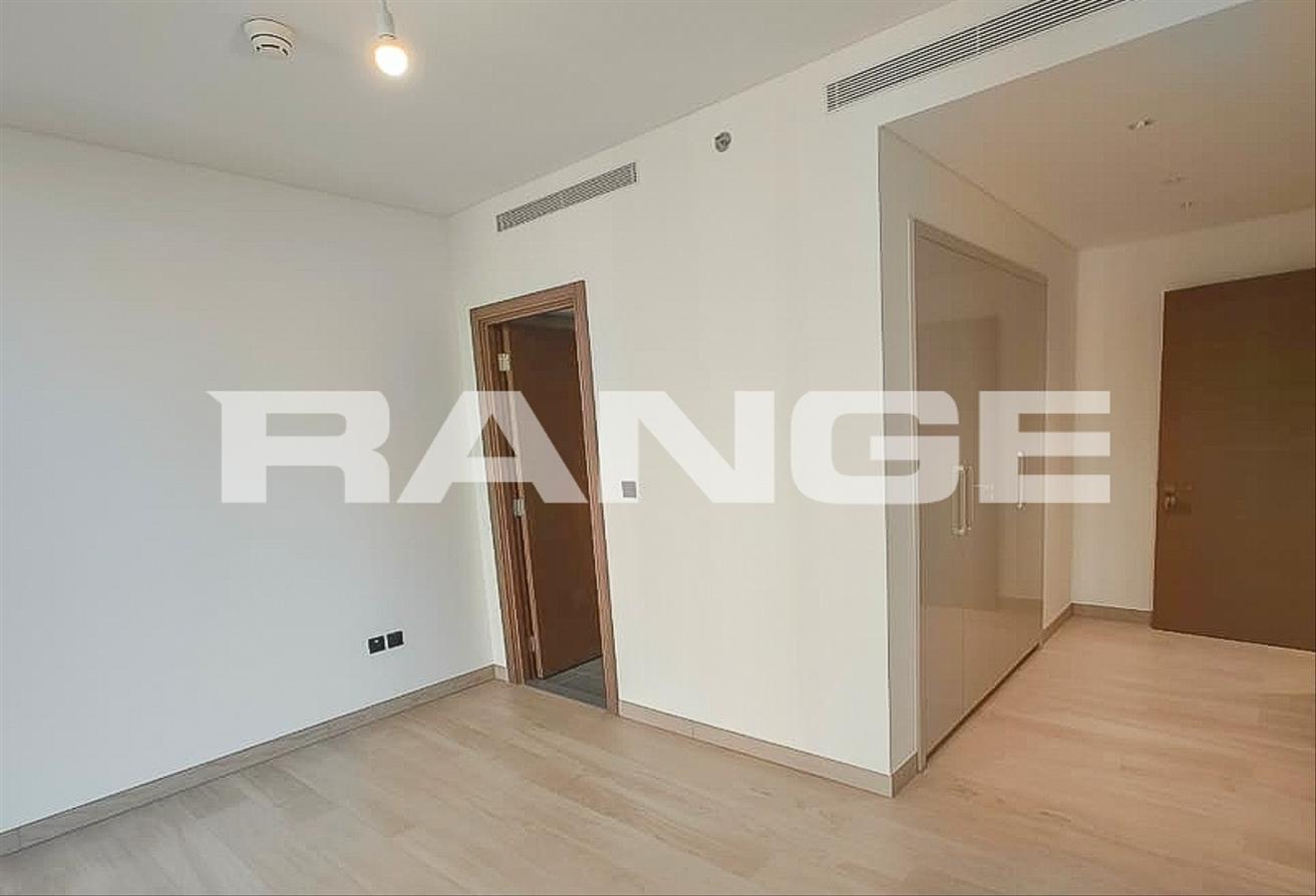 Spacious Living | Ras Al Khor View | High Floor photo 24