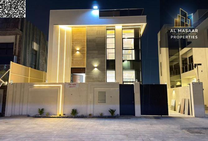 مودرن في مخطط لسعادة في الياسمين مع مسبح وروف خاص