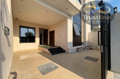Villa - 5 Bedrooms - 4 Bathrooms for sale in Al Amira Village - Al Yasmeen - Ajman