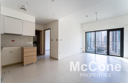 Apartment - 1 Bedroom - 2 Bathrooms for rent in Burj Royale - Downtown Dubai - Dubai