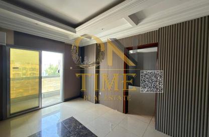 Office Space - Studio - 2 Bathrooms for rent in Al Rashidiya Towers - Al Rashidiya - Ajman Downtown - Ajman