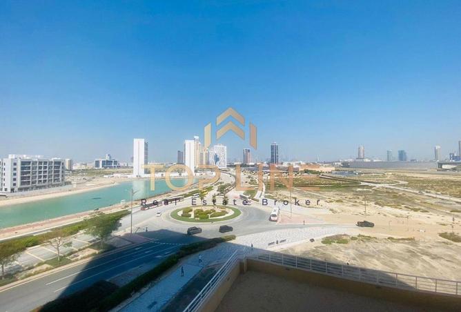 Ready to Move |Vacant | With Balcony & Parking