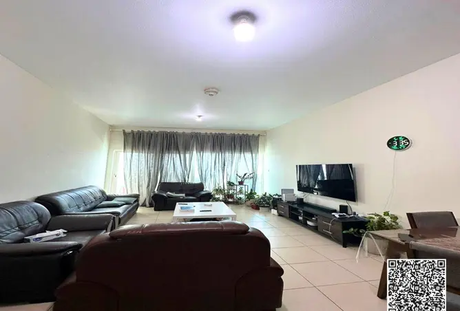 106422511 - Property Image 2