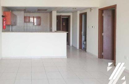Apartment - 1 - 2 for sale in Building IC1-EMR-07 - Emirates Cluster - International City - Dubai