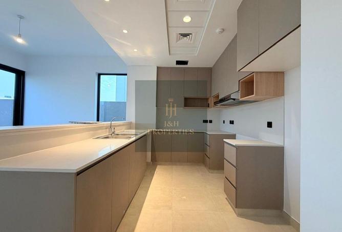 82350505 - صورة العقار 2