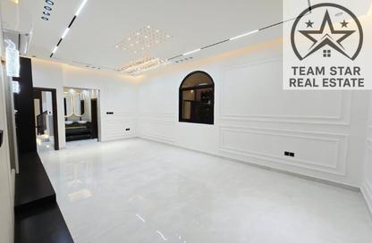 Villa - 4 Bedrooms - 6 Bathrooms for sale in Al Mowaihat 1 - Al Mowaihat - Ajman Villa - 4 Bedrooms - 6 Bathrooms for sale in Al Mowaihat 1 - Al Mowaihat - Ajman