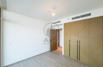 Apartment - 3 Bedrooms - 3 Bathrooms for rent in Downtown Views II Tower 2 - Downtown Views II - Zabeel 2 - Zabeel - Dubai