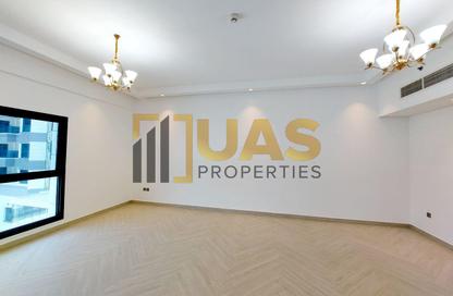 Apartment - Studio - 1 Bathroom for rent in Al Hudaiba Mall - Al Hudaiba - Bur Dubai - Dubai