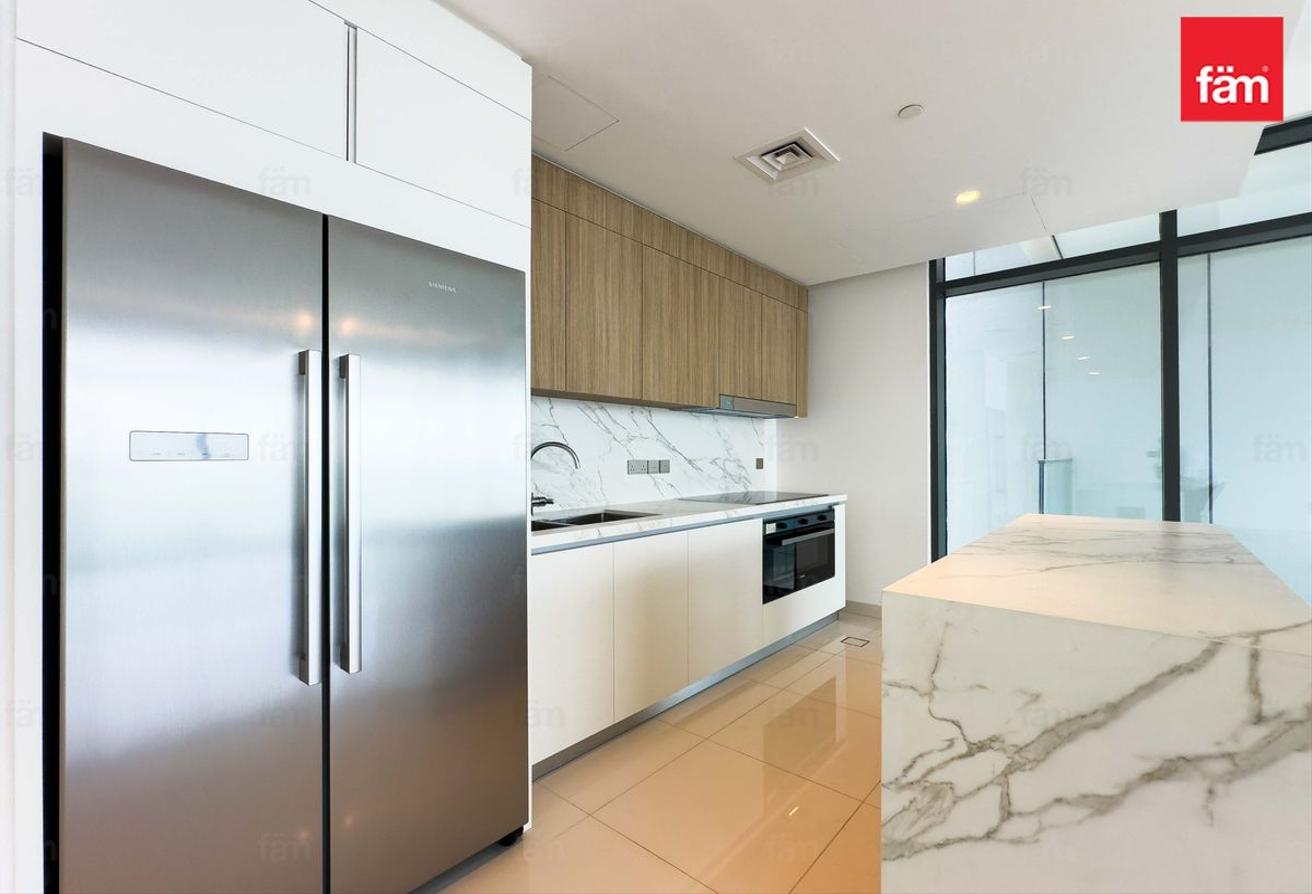 Corner Layout | Full Palm Views | Beach Access photo 8