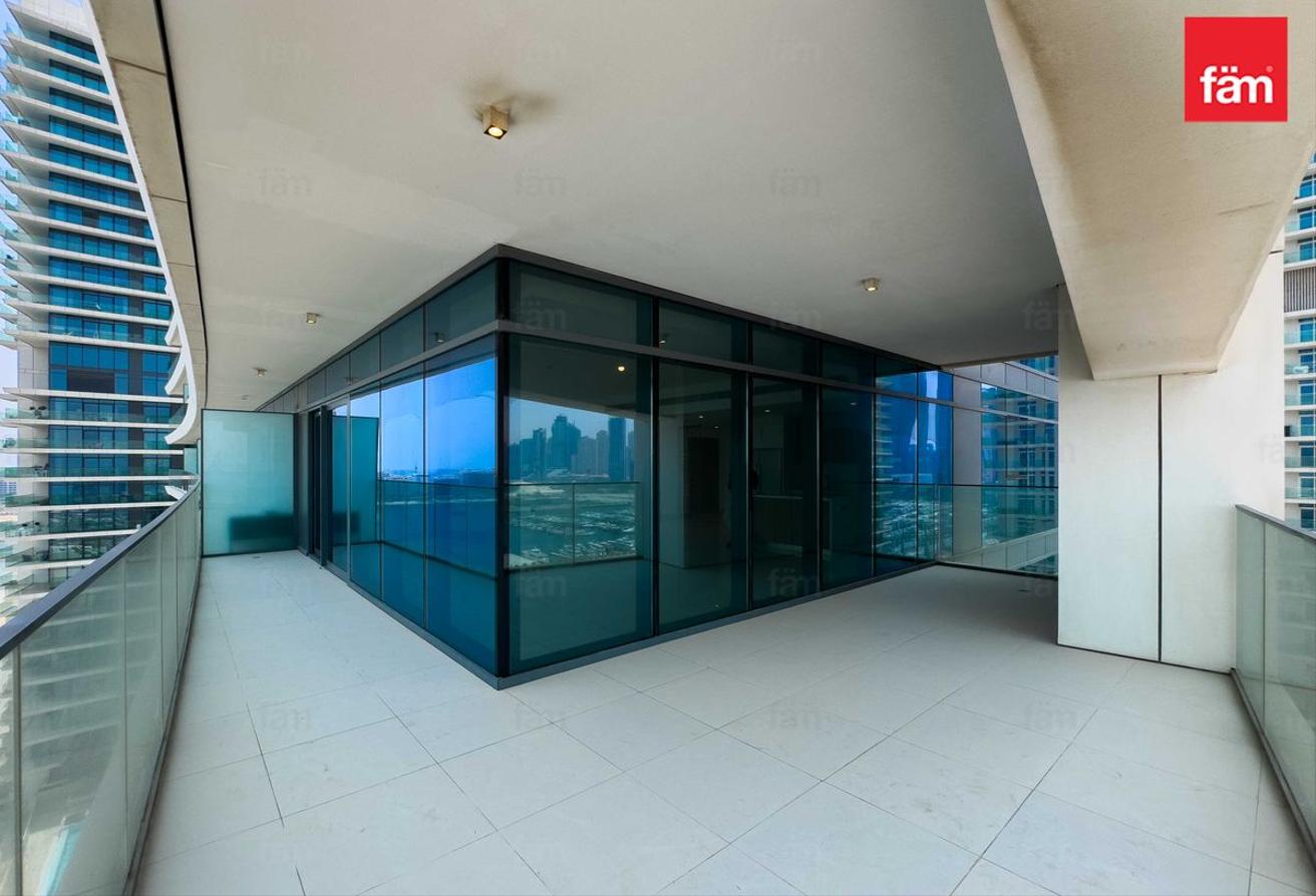 Corner Layout | Full Palm Views | Beach Access photo 16
