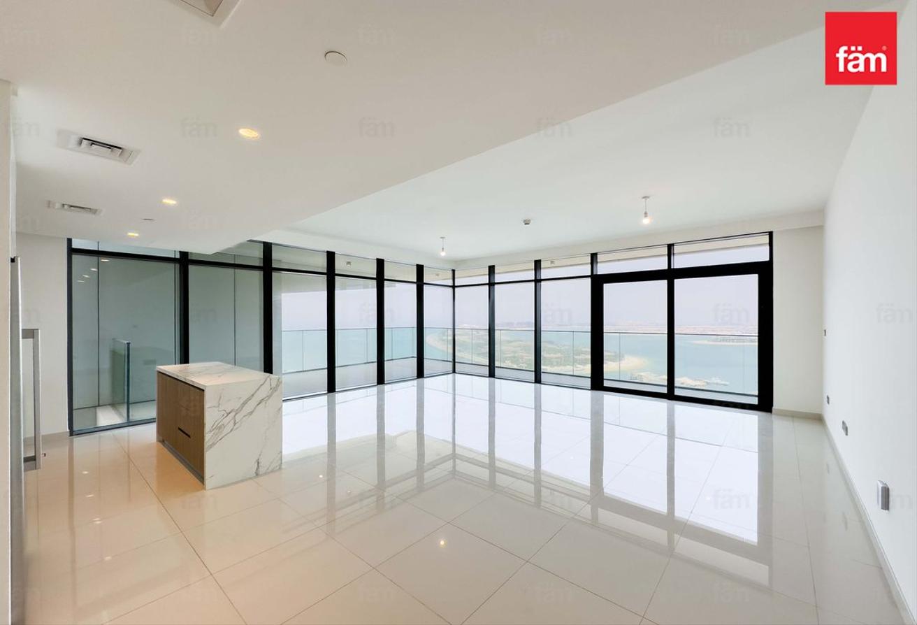 Corner Layout | Full Palm Views | Beach Access photo 4