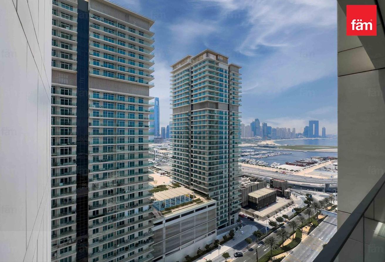 Corner Layout | Full Palm Views | Beach Access photo 18