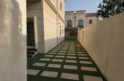 Villa - 3 Bedrooms - 4 Bathrooms for rent in Mirdif - Dubai