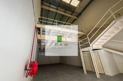 Warehouse - Studio - 1 Bathroom for rent in Al Quoz Industrial Area 1 - Al Quoz Industrial Area - Al Quoz - Dubai