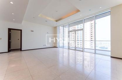 Apartment - 2 Bedrooms - 3 Bathrooms for sale in Emerald - Tiara Residences - Palm Jumeirah - Dubai