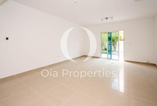 71901343 - Property Image 3