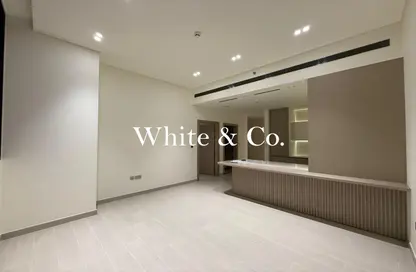 شقة - غرفة نوم - 2 حمامات للبيع في بن غاطي رويال - منطقة 18 - قرية جميرا الدائرية - دبي