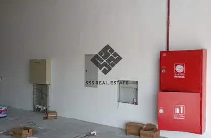 مستودع - استوديو - 1 حمام للايجار في أم درع - أم القيوين