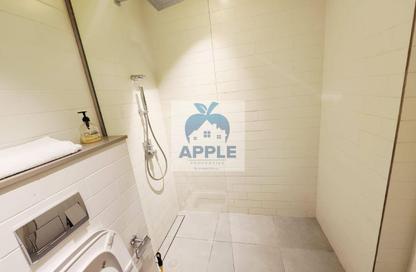 شقة - 1 حمام للايجار في إيست فييليدج - الجادة - الشارقة