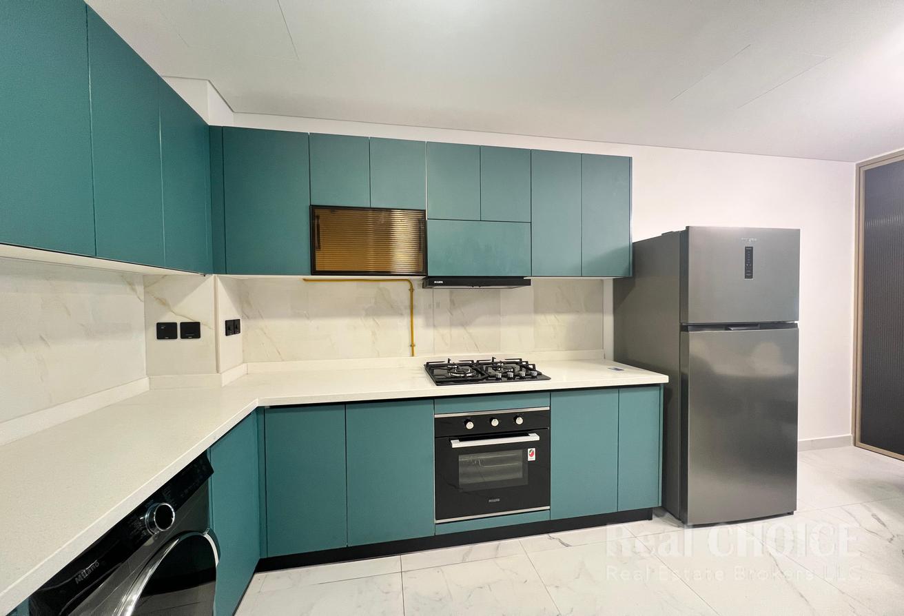 Prime Location | Furnished 1BR | Spacious Layout photo 12