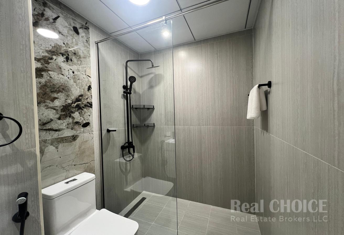 Prime Location | Furnished 1BR | Spacious Layout photo 14