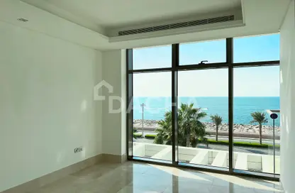 Apartment - 1 Bedroom - 2 Bathrooms for rent in The 8 - The Crescent - Palm Jumeirah - Dubai