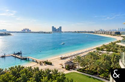 Apartment - 3 - 4 for sale in Luce - The Crescent - Palm Jumeirah - Dubai