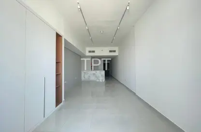 Apartment - 1 Bathroom for rent in Blue Waves Tower - Dubai Land Residence Complex - Dubai Land - Dubai Apartment - 1 Bathroom for rent in Blue Waves Tower - Dubai Land Residence Complex - Dubai Land - Dubai