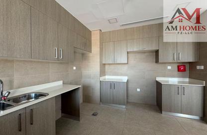 Townhouse - 3 - 4 for rent in Granada II - Granada - Mina Al Arab - Ras Al Khaimah