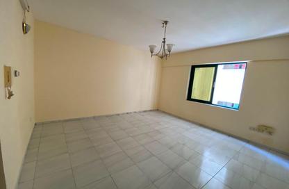 Apartment - Studio - 1 Bathroom for rent in Al Majaz 1 - Al Majaz - Sharjah Apartment - Studio - 1 Bathroom for rent in Al Majaz 1 - Al Majaz - Sharjah
