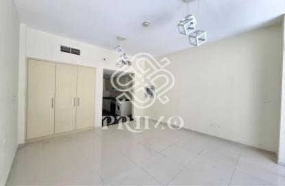 Apartment - Studio - 1 Bathroom for rent in Golf Vista 2 - Golf Vista - Golf Town - Damac Hills - Dubai