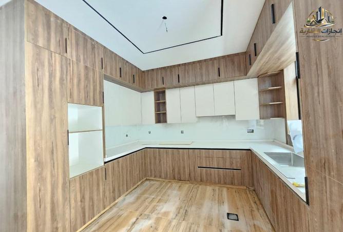 76563533 - Property Image 3