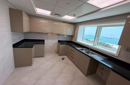 Apartment - 3 Bedrooms - 3 Bathrooms for rent in Corniche Road - Abu Dhabi