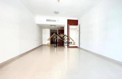 Apartment - Studio - 1 for rent in Al Nayli Building - Dubai Silicon Oasis - Dubai Apartment - Studio - 1 for rent in Al Nayli Building - Dubai Silicon Oasis - Dubai