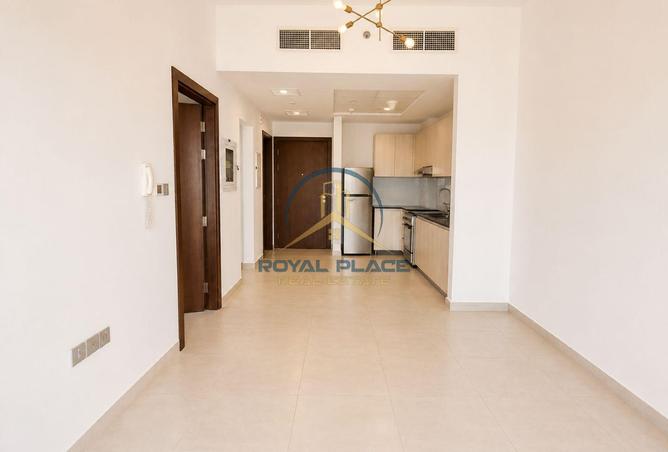 With Kitchen Appliances | Chiller Free | Near Exit photo 2