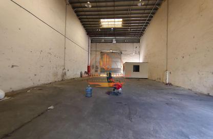 Warehouse - Studio - 1 for rent in Al Sajaa S - Al Sajaa - Sharjah