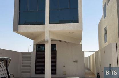 Villa - 3 - 4 for sale in Mulberry - Damac Hills 2 - Dubai