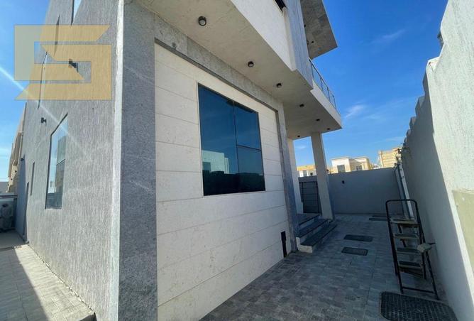 70281081 - Property Image 2