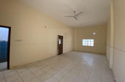 Villa - 2 Bedrooms - 2 Bathrooms for rent in Concorde Building 1 - Al Mamourah - Ras Al Khaimah