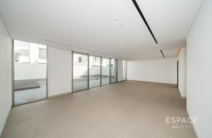 Villa - 5 Bedrooms - 6 Bathrooms for rent in Sunrise Living at Jumeirah Park - District 9 - Jumeirah Park - Dubai