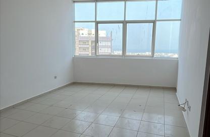 Apartment - 1 Bedroom - 2 Bathrooms for rent in Al Majaz 3 - Al Majaz - Sharjah Apartment - 1 Bedroom - 2 Bathrooms for rent in Al Majaz 3 - Al Majaz - Sharjah