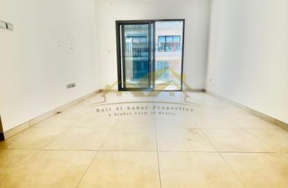 Apartment - 1 Bedroom - 2 Bathrooms for rent in Jumeirah Garden City - Al Satwa - Dubai