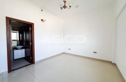 Apartment - 2 Bedrooms - 2 Bathrooms for rent in Sultan Residences - Al Muraqqabat - Deira - Dubai