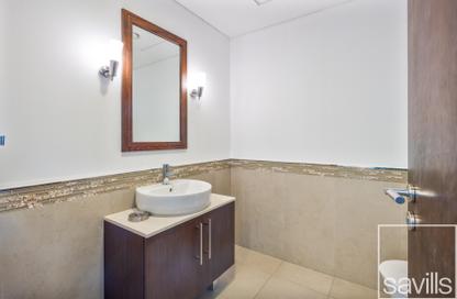 Apartment - 1 Bedroom - 2 Bathrooms for sale in Burj Daman - DIFC - Dubai