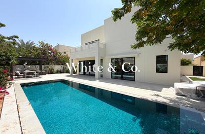 Villa - 5 Bedrooms - 5 Bathrooms for sale in Meadows 1 - Meadows - Dubai