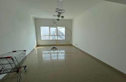 Apartment - 2 Bedrooms - 3 Bathrooms for rent in Magestic Tower - Al Mamzar - Al Mamzar - Sharjah - Sharjah