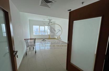 Apartment - 2 Bedrooms - 3 Bathrooms for rent in Magestic Tower - Al Mamzar - Al Mamzar - Sharjah - Sharjah
