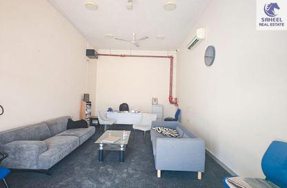 Shop - Studio for rent in Dafan Al Nakheel - Ras Al Khaimah