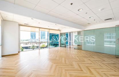Office Space - Studio - 1 Bathroom for rent in Bay Square Building 12 - Bay Square - Business Bay - Dubai